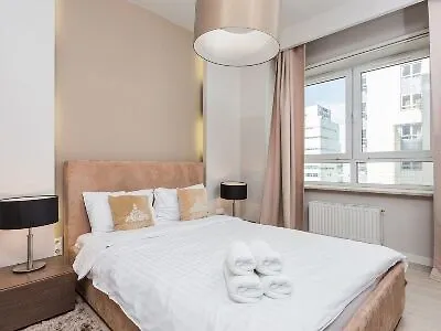 Platinum Apartments Warsaw